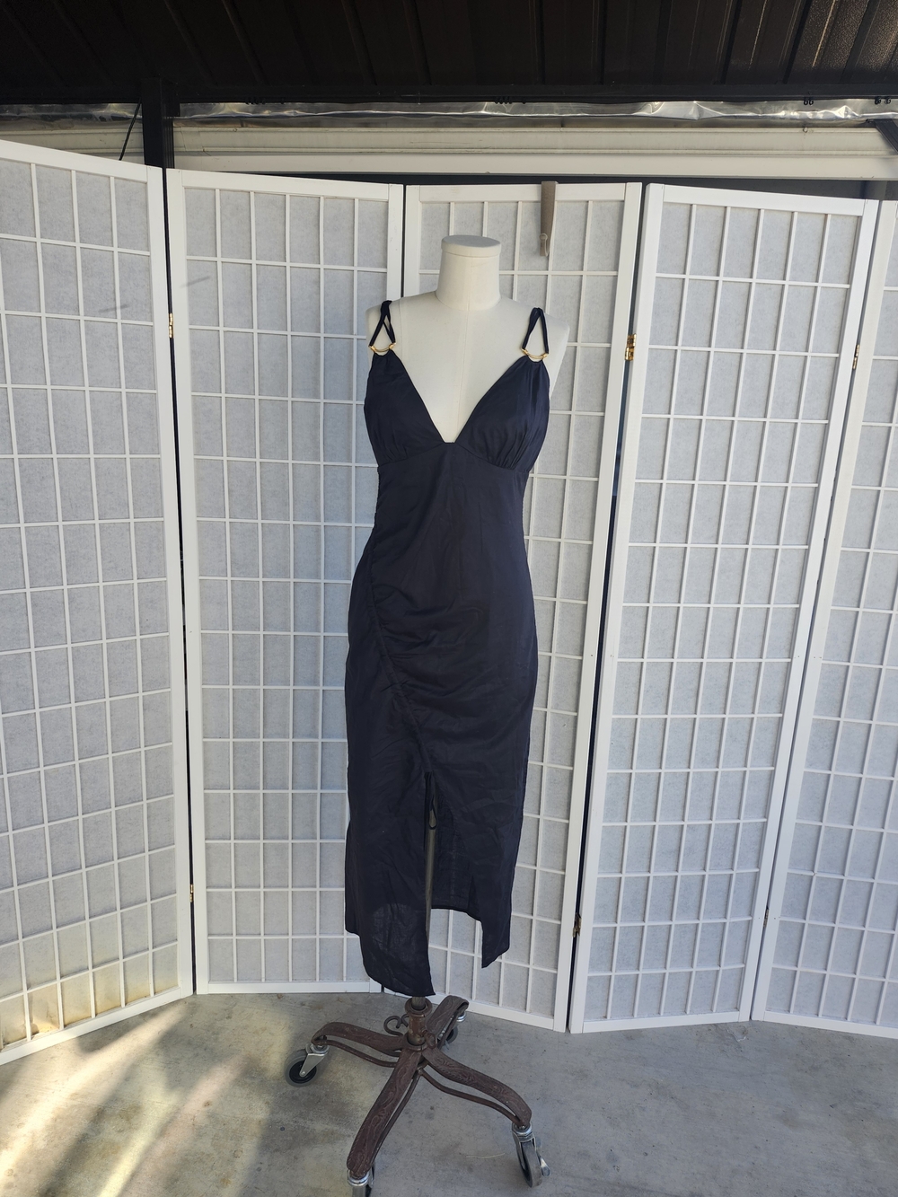 Vix Paulahermanny Black Spaghetti-Strap Midi Dress with V-Neck